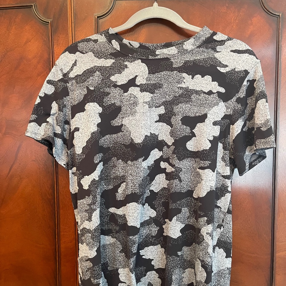 Lululemon shirt - black/grey camo - size 6